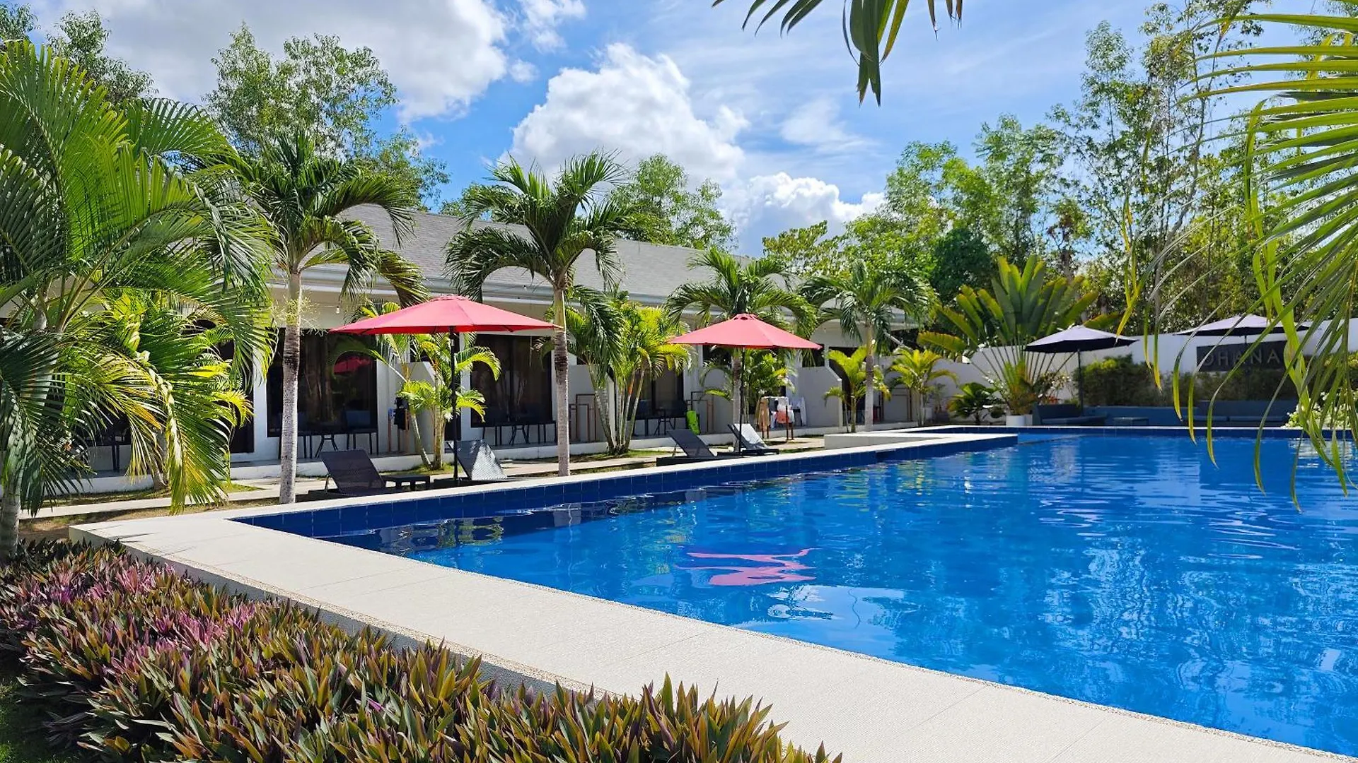 Ohana, Panglao Resort. Resort